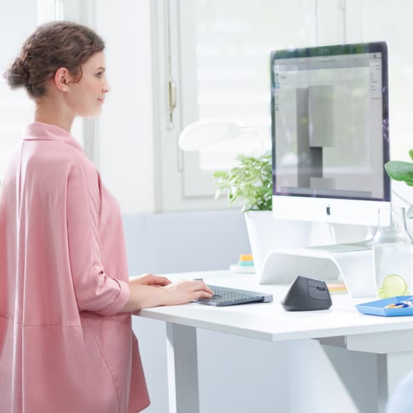 Logitech MX Vertical datormöss högerhand Trådlös RF + Bluetooth Optisk 4000 DPI