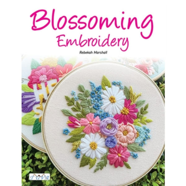 Blossoming Embroidery (häftad, eng)