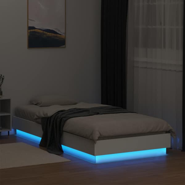 Sängram med LED Vit 80 x 200 cm Konstruerat trä