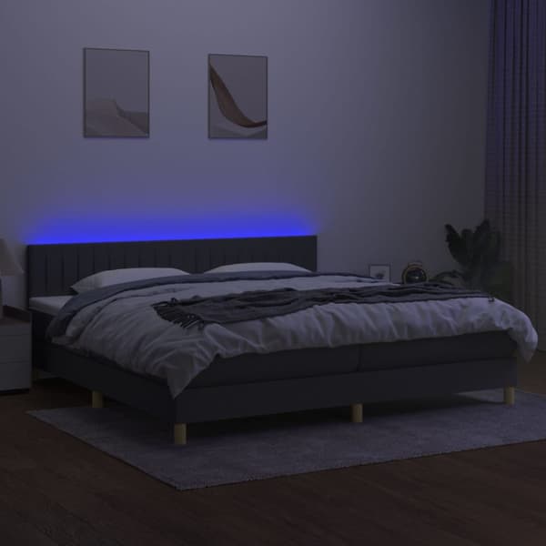 Ramsäng med madrass & LED mörkgrå 200x200 cm tyg