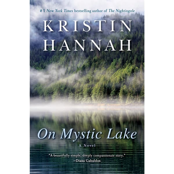 On Mystic Lake: A Novel (häftad, eng)