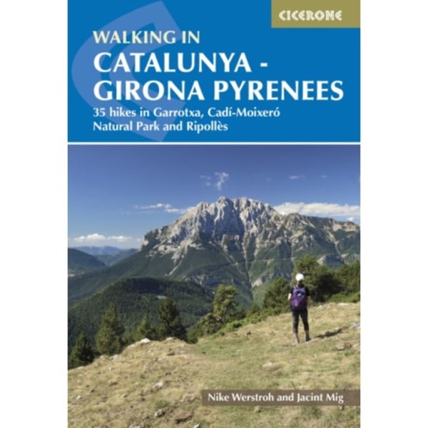 Walking in Catalunya - Girona Pyrenees (häftad, eng)
