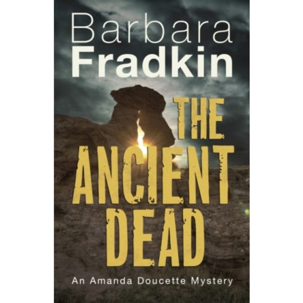 The Ancient Dead (häftad, eng)