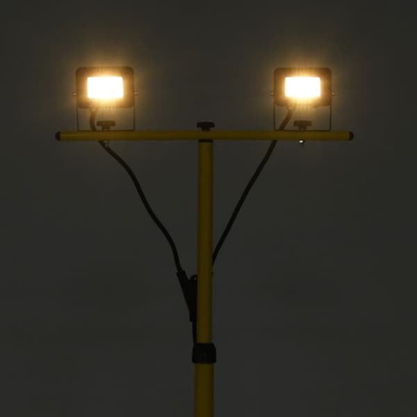 Strålkastare med stativ 2x10 W LED varmvit