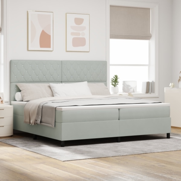 Barkbädd med madrass & LED-ljus Ljusgrå 200x200 cm Sammet