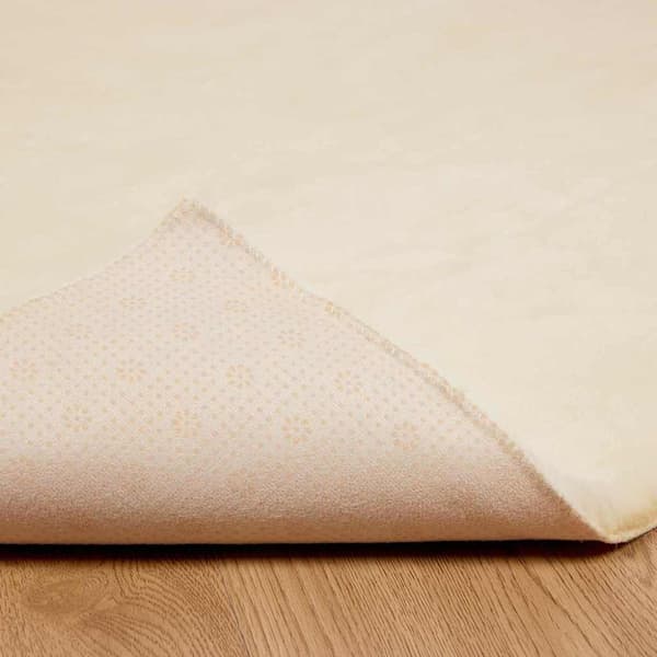 Halkfri matta i konstgjord kaninfäll OLITE Gräddvit Polyester