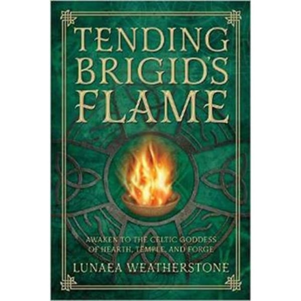 Tending Brigid's Flame (häftad, eng)