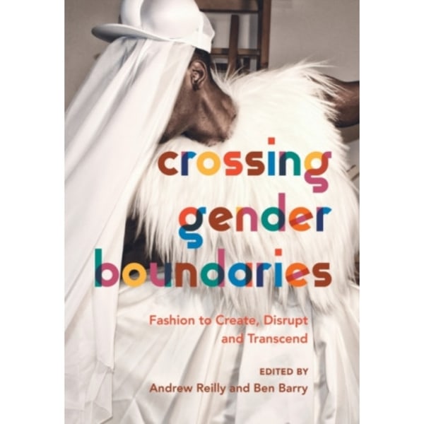 Crossing Gender Boundaries (häftad, eng)