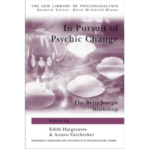 In Pursuit of Psychic Change (häftad, eng)