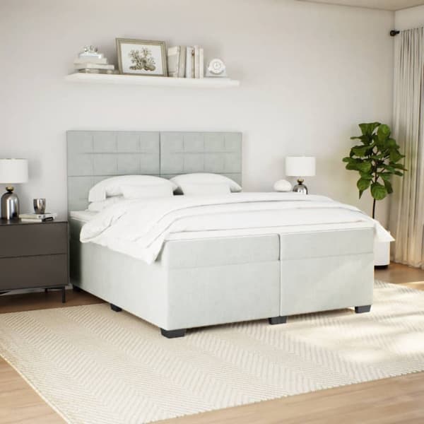 Ramsäng med madrass ljusgrå 200x200 cm sammet