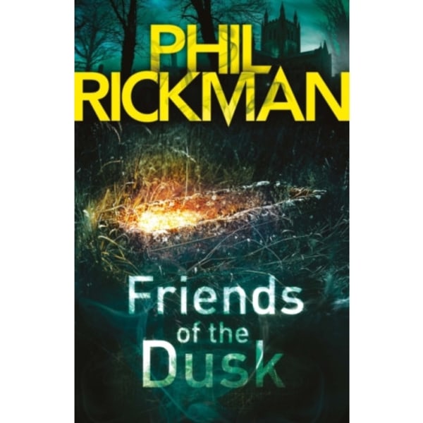 Friends of the Dusk (häftad, eng)