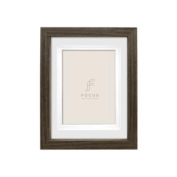 Focus Dahlia Walnut 20x25/PP 15x20