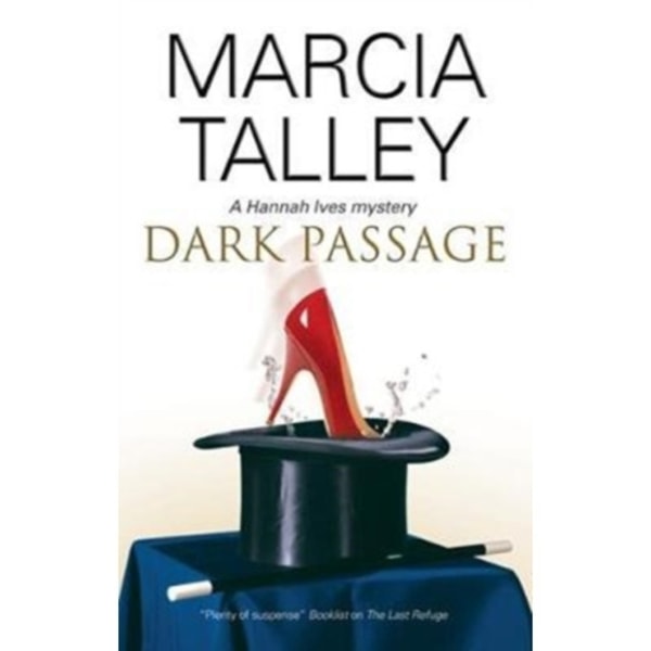 Dark Passage (häftad, eng)