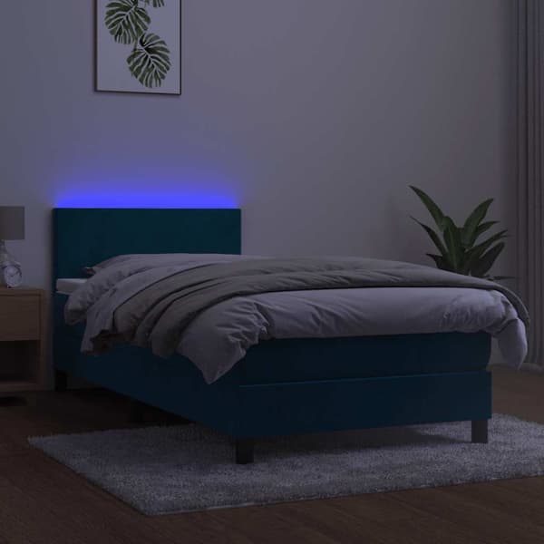 Resårsäng med madrass och LED mörkblå 80x200 cm sammet