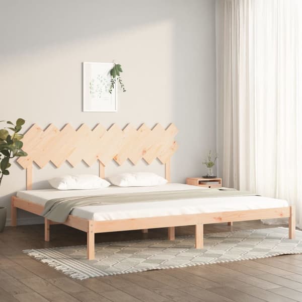 Sängram 200x200 cm massivt trä