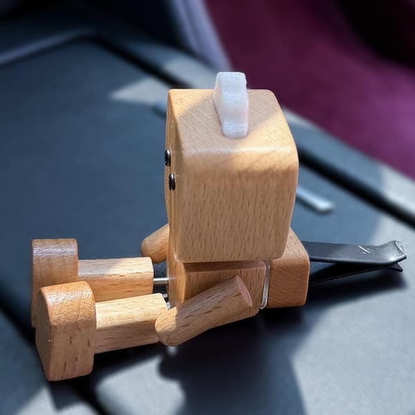 Trärobot Bilventil Diffuser, Luftutloppsfräschare Klämma, Inredningsdoftdekoration för Fordon, Bilresa, Hem, Kök, Sovrum, Badrum (LGL)