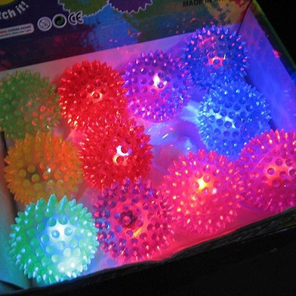 Blinkande Ljusboll Högstudsande Bollar Nyhetssensorigelkottbollar Multicolour