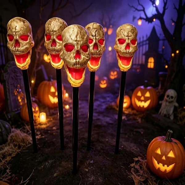 Solar Halloween Sti Lys Automatisk Landskabslys Til Have Udendørs Indretning (D) red eyed skull