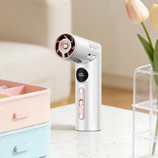 Personlig bærbar ventilator | Roterende og foldbar med digitalt display - Ideel til rejser og sommercamping (D)