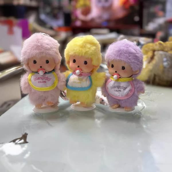Pehmeä ja halattava pehmolelu lapsille - Monchhichi Plysch Docka[D] Silvermedalj Basic Damer