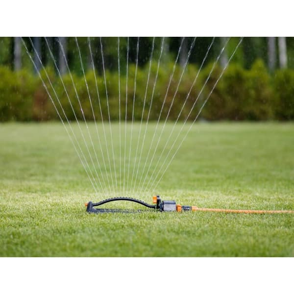 Oscillerende sprinkler, nem rækkeviddejustering, vandbesparende, robust plastbase, sort Plastique