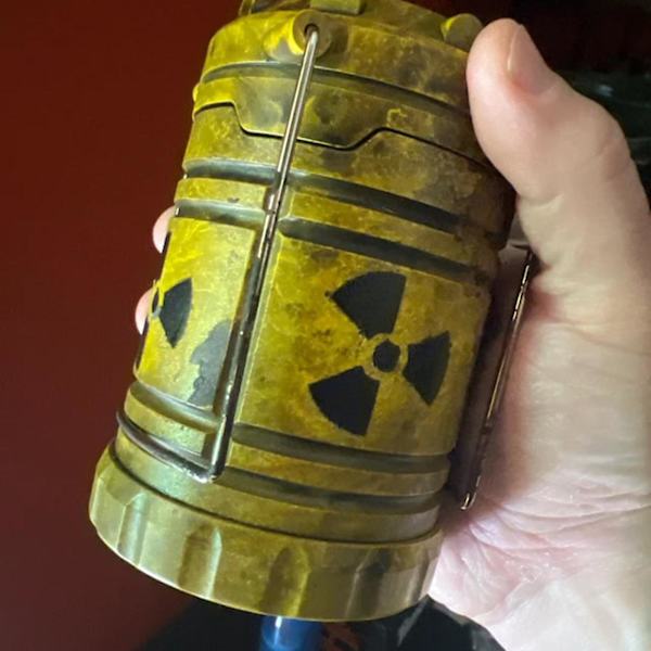 Miniatyr kärnreaktor lykta gåva, Waste World Apocalyptic Horror lykta, 100% helt ny!
