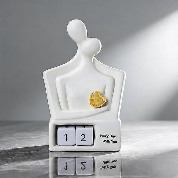 Parfigur Skulptur Med Hjertedetalj, Hjemmeaksentpynt (D)
