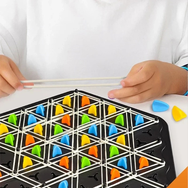 Uusi Ketju Kolmio Shakki Loisto Kaksintaistelu Lautastrategiapeli Lapsille ja Aikuisille Hauska Perhepeli Logiikka Shakki Rata Pöytäpeli (D) color OOXX Checkerboard