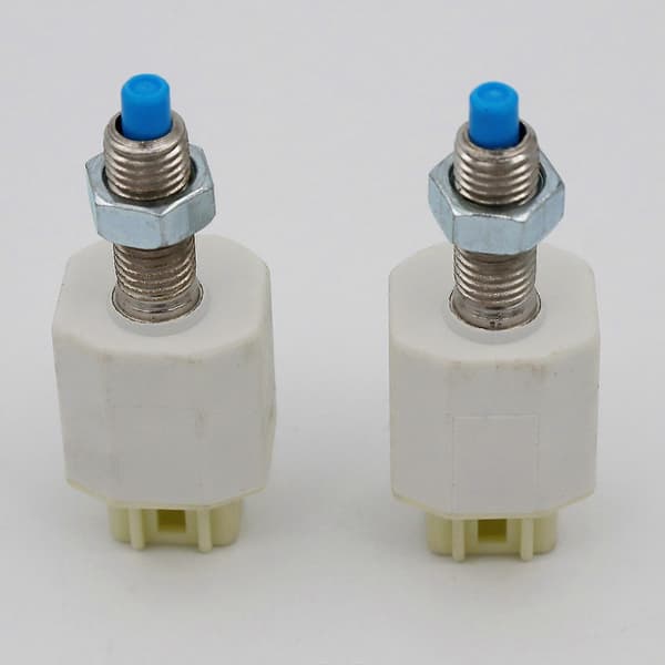 84340-30130 Bremselysbryter Stopplysbryter For Toyota Rav4[D]