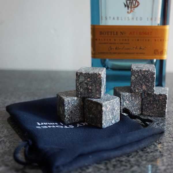 9 stk. Whisky Issten Drikkekøler Terninger Sten & Pose Starlight[D]