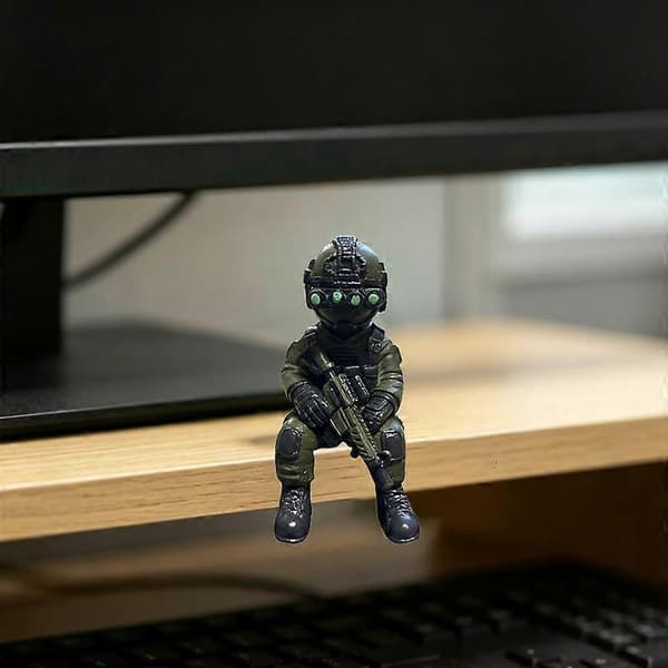 Mini sittende menneskefigur skulptur skrivebordsdekorasjon (D) Sniper