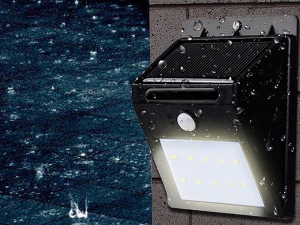 Utendørs bevegelsessensor solcelledrevet LED-lysstang 30 LED-er[D]