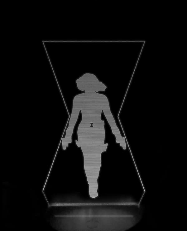 Black Widow Avengers 3D yövalo [D]
