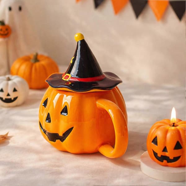 Gresskarformet keramisk krus med heksehatt-lokk Halloween-tema drikkekopp gave til venner (D)