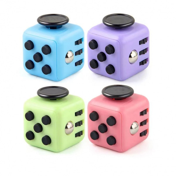 Fidget-lelu, 2 kuutiolelua, stressiä lievittävä, aistiherkkyyslelu, ahdistusta lievittävä lelu, sormilelu, 6 eri toiminnolla, loistava lahja lapsille ja aikuisille