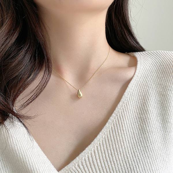 Delikat dråpeformet halskjede for kvinner jenter Sterlingsølv Minimalistisk Enkelt Lite Oval Perle Bønner Pæreformet Anheng Choker BFF Halskjede Mote Justerbar Gold