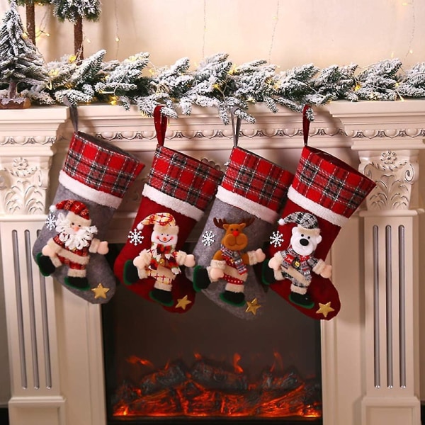 Sæt med 4 julestrømper - store strømper til gaver og pynt