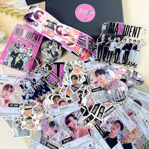 Stray Kids New Maxident Box Set Kpop Merchandise Foton, Nyckelband, Nyckelring för Skz Fans A