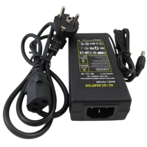 LE150 Strømforsyning 12V/8A med kabel