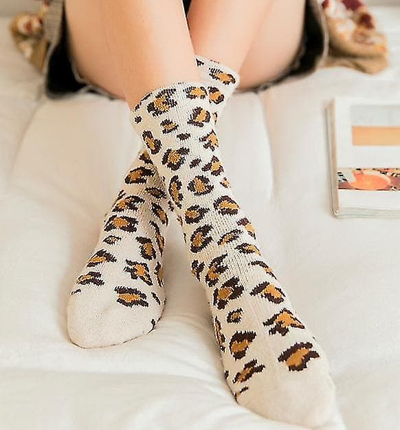 Naisten paksut leoparditulostusvillaiset sukat 7 kpl