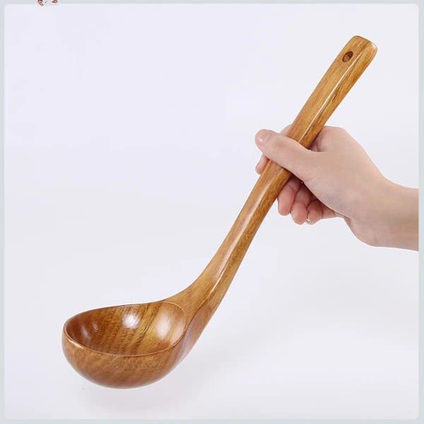2 naturlige treskjeer med langt håndtak for ris/suppe