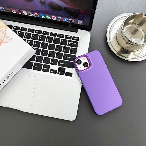 Genomskinlig matt telefonfodral i TPU+PC till Iphone 14 Plus, stöttåligt bakskydd Purple