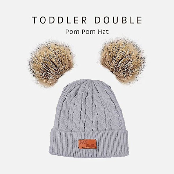Barnelue i vinterfarge med dobbel pompom i strikket ull og matchende skjerf style 3