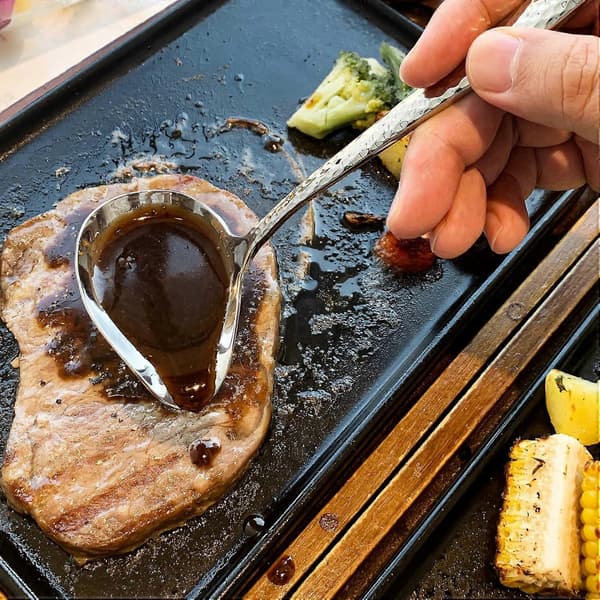 7,5 tommer lille øse med tud, hamret 18/10 rustfrit stål sauceøse