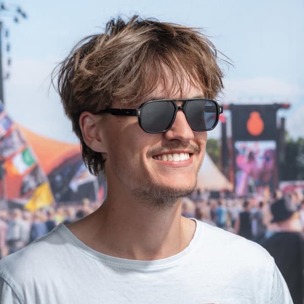 Pilotbriller - Solbriller - Festivalbriller - Ravebriller - Briller - Klassisk model - Tyk ramme - Sort - Sorte linser