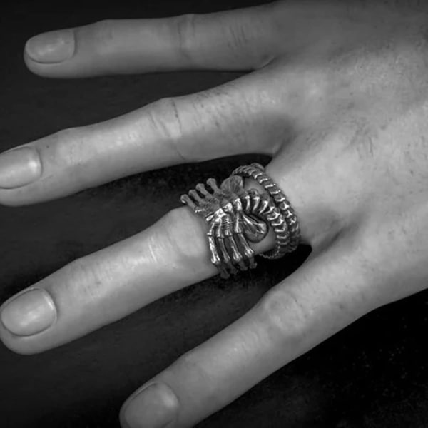 Alien Facehugger Ring Punk Motorcykelstil Överdriven Dominerande Skalle Magisk Klo Ring Unik Gotisk Smycken Spinner Band Ring Rostfritt Stål Skalle