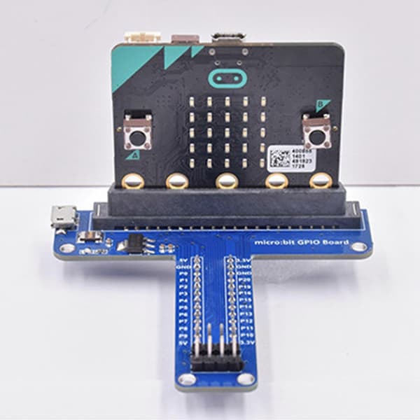 T-tyypin laajennussovitin Microbit-leipälaudalle Python-graafiselle ohjelmointirajapinnalle BBC Micr:lle