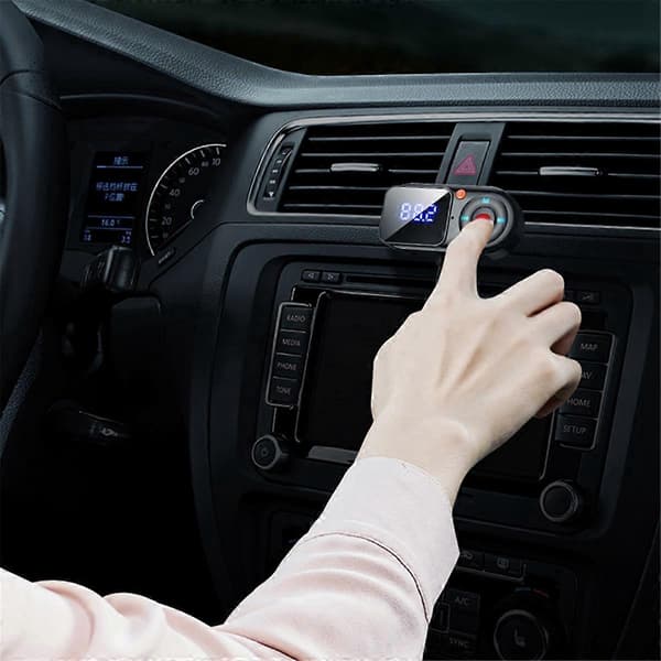 Trådløs Bluetooth 5.0 FM-sender Bil Mp3-spiller Handsfree Bilsett