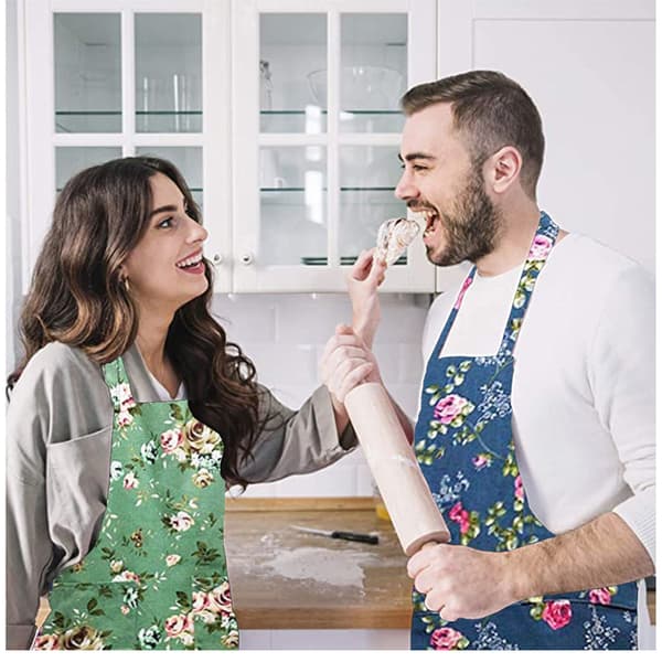 Köksförkläden med blommönster och fickor, 2-pack