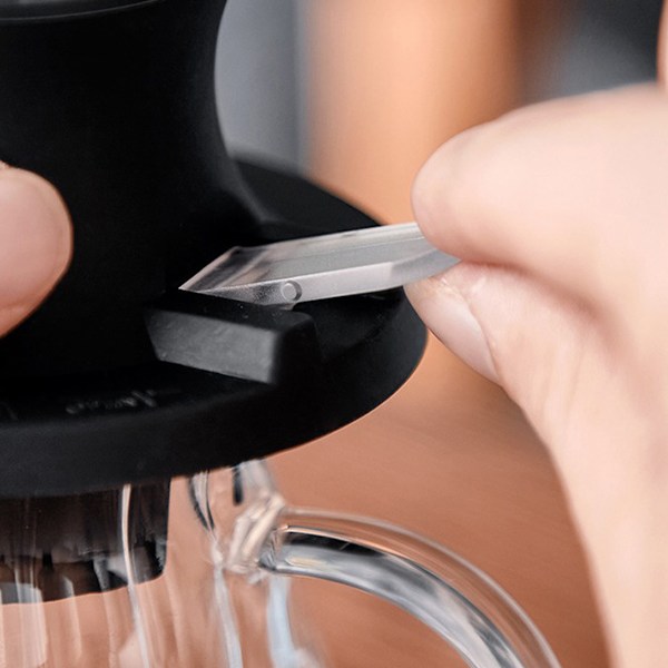 Häll över kaffebryggare, Magic Flower Craft V-formad kaffetratt i glas, hälsosamt blyfritt glas, långsam bryggning, optimal kaffeextraktion för hemmet